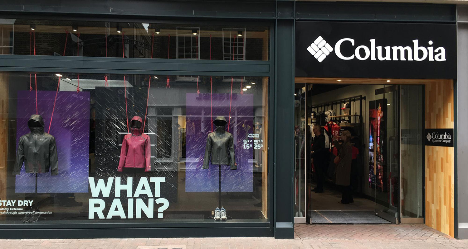 Commercial shop fitters Leeds